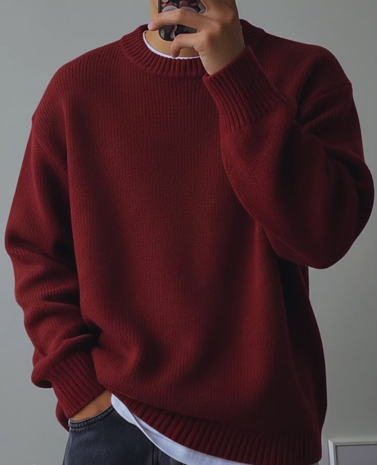 Crew neck knitted sweater